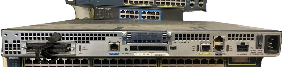 Cisco Systems IAD2431-8FXS Integrated Access Device Gateway Router