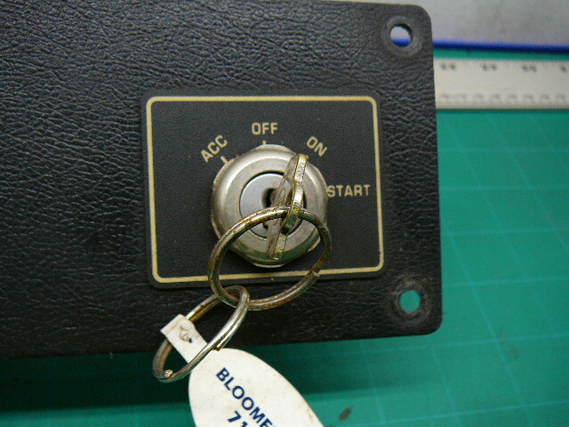 USED 1994 T800 KENWORTH DASH PANEL