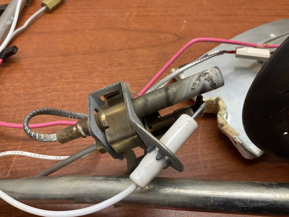 Bradford White 43964-16 Burner Assembly Pilot