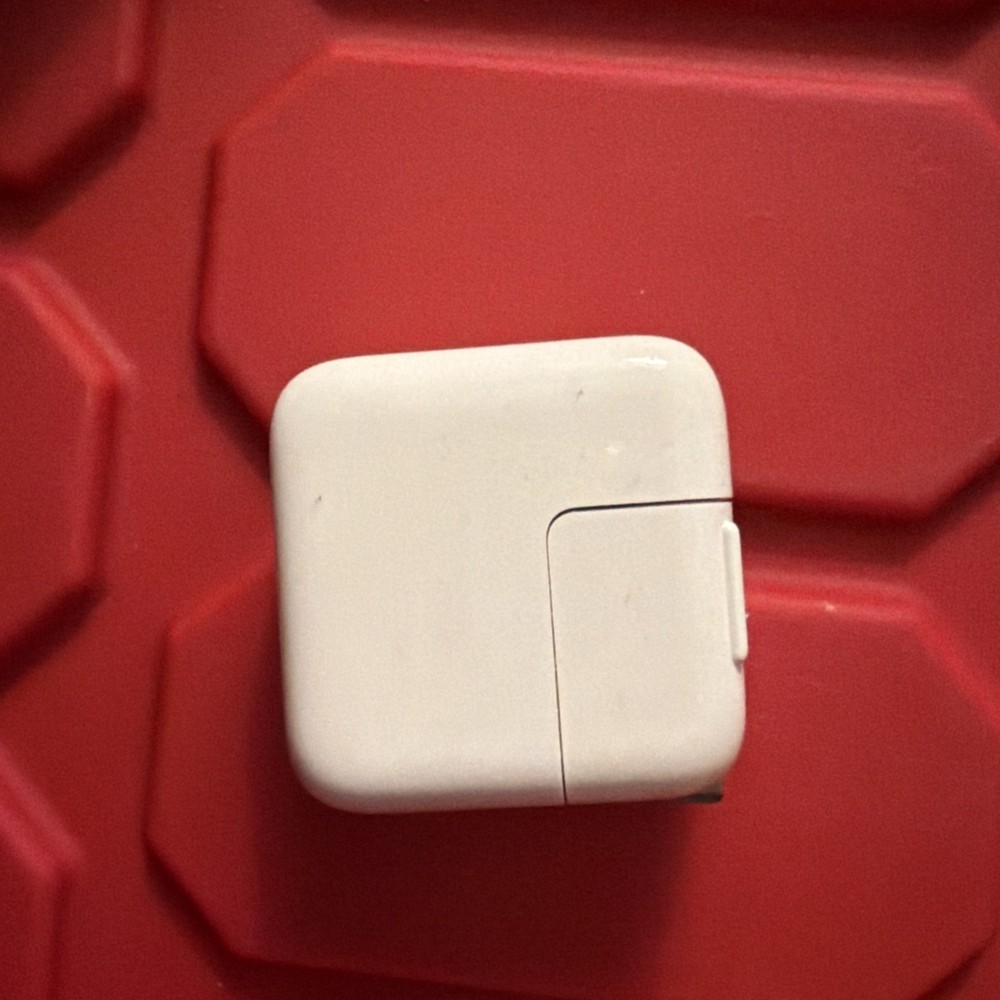 Apple A1357 USB Wall Power Adapter T32