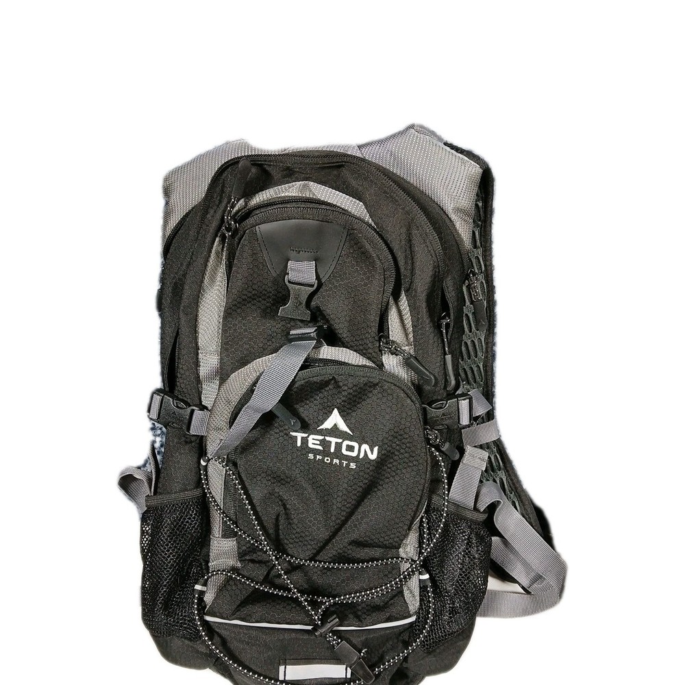 Teton Sports Hydration Pack & Attachment Rainfly for Model Fox5200 Backpack NEW