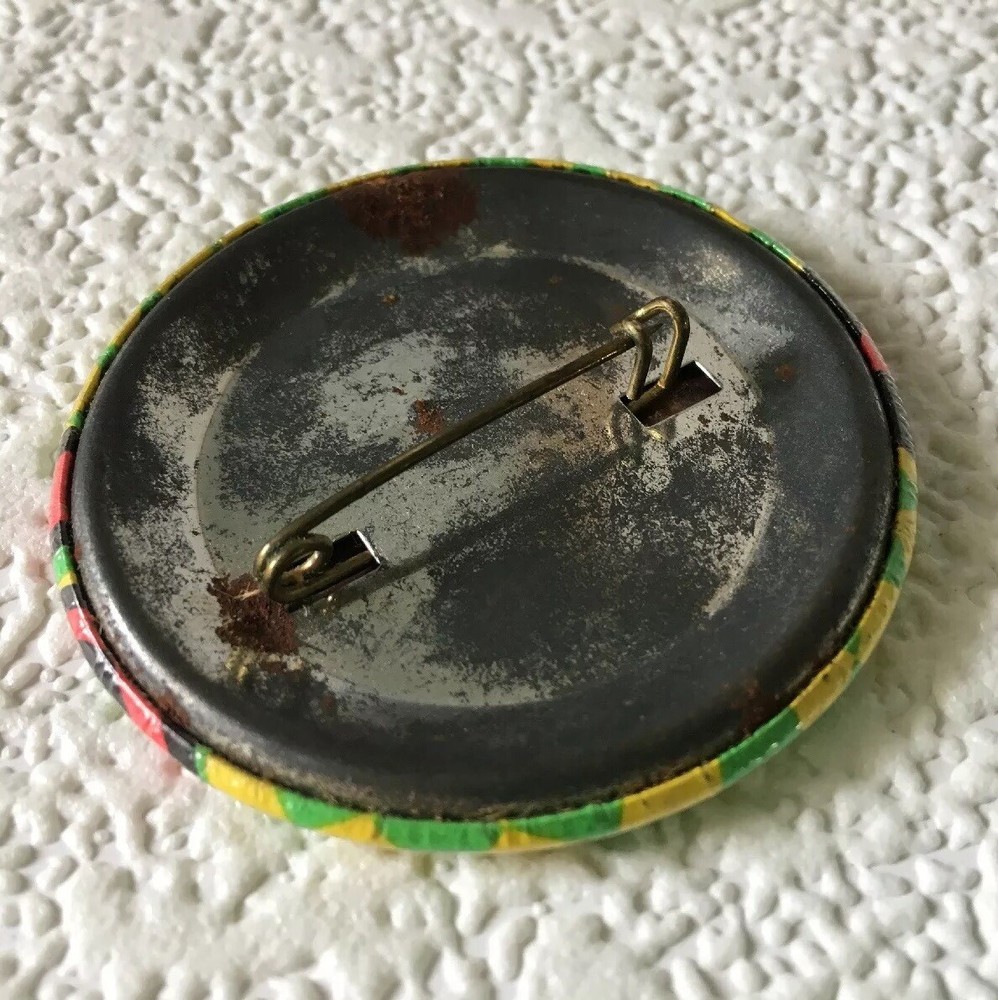 Vintage Pinback Schlitz Beer Button Retro Groovy Pin