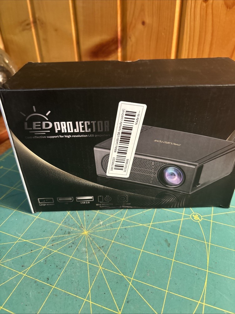 High Resolution LED Projector w/wireless Remote, USB & HDMI Input