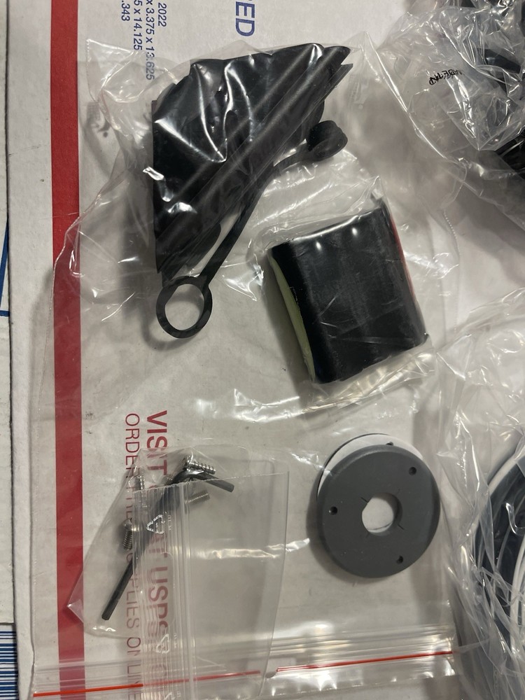 Raymarine Wireless Upgrade Kit – E02046 For G-Series Command Keyboard