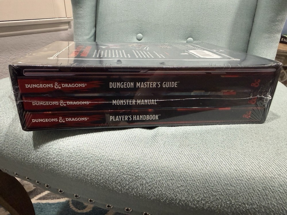 Dungeons and Dragons Core Rulebook Gift Set New