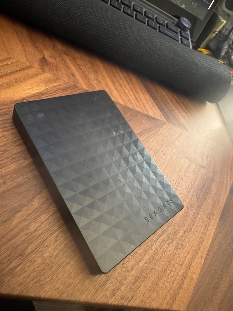 Seagate 2TB External Hard Drive USB 3.0 Black Used