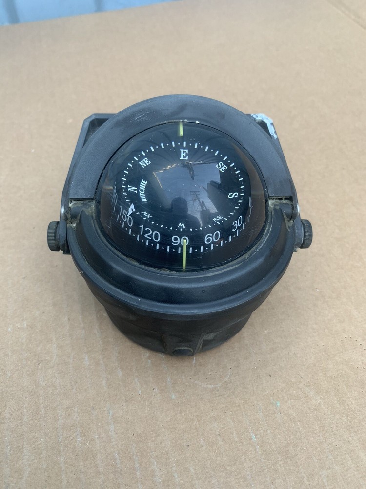 Ritchie Boat Compass, B-81 No Refill, With Mount Bracket