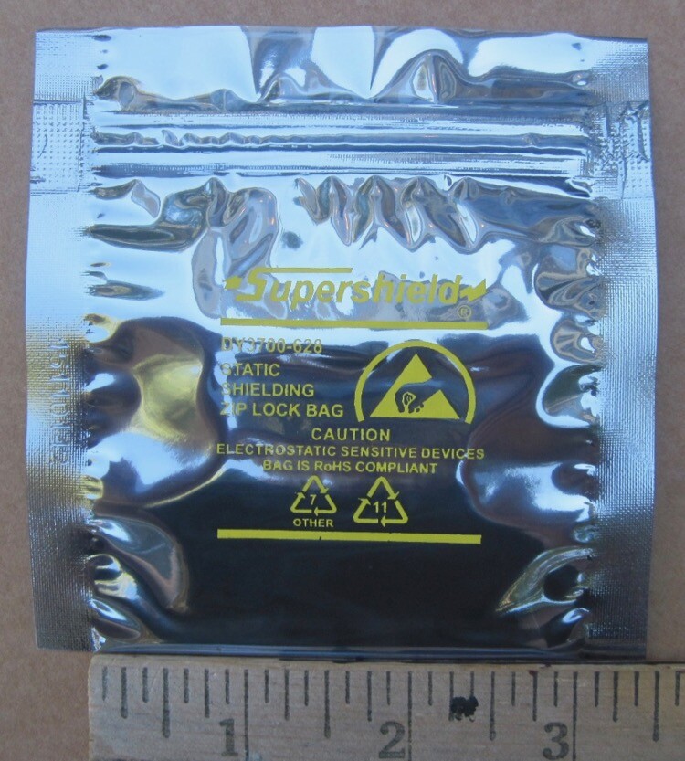 100 3x3" Zip-Top Dou Yee Static Shield Bags