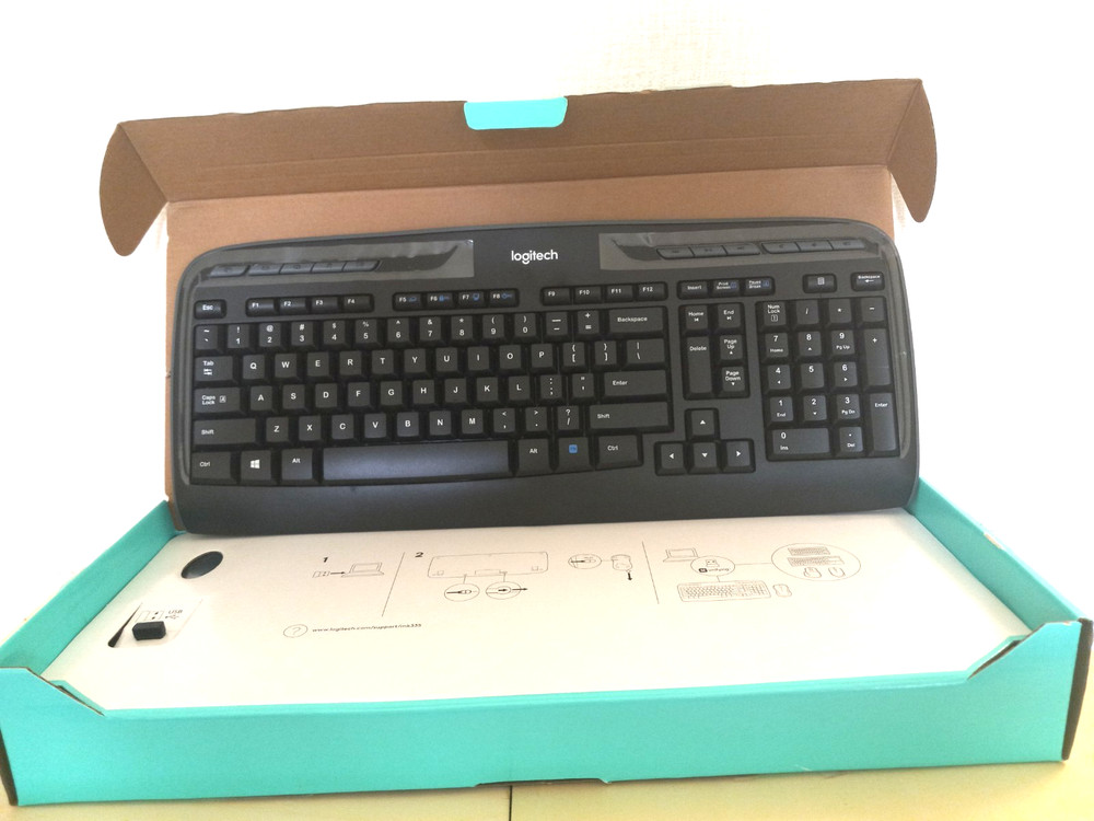 Logitech Full Size Wireless Keyboard Mouse Combo-Open Box Never Used