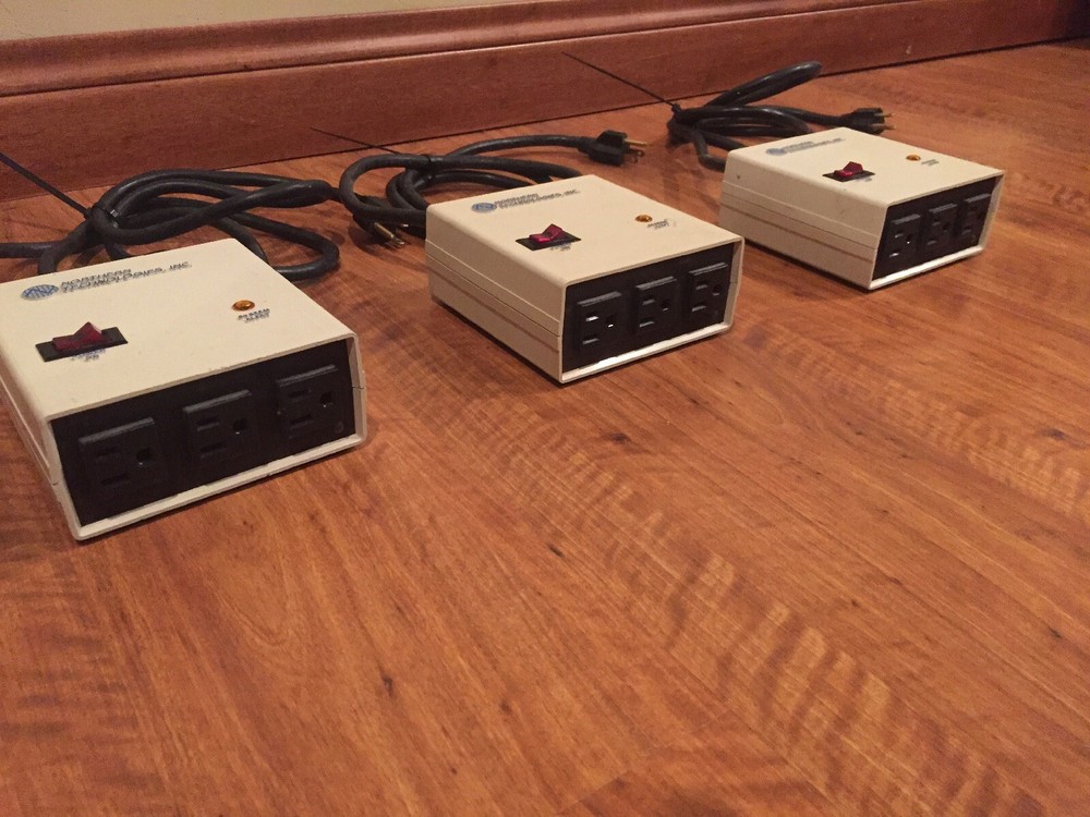 Northern Technologies Model PLS II Transient Voltage Surge Suppressor 330V 2.B5