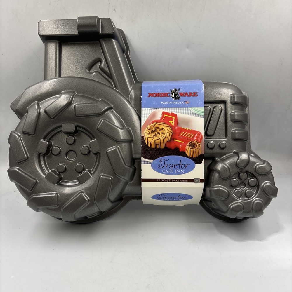 Nordic Ware Tractor NWT Procast bakeware Cakelet Pan