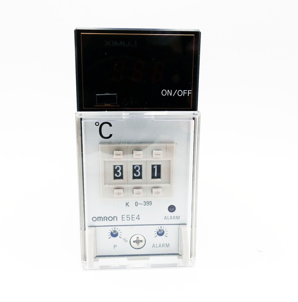 OMRON E5E4-S91K-DIN 50/60Hz Temperature Controller -Unused-