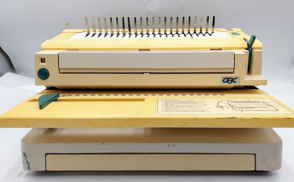 GBC Binder Model 470KM