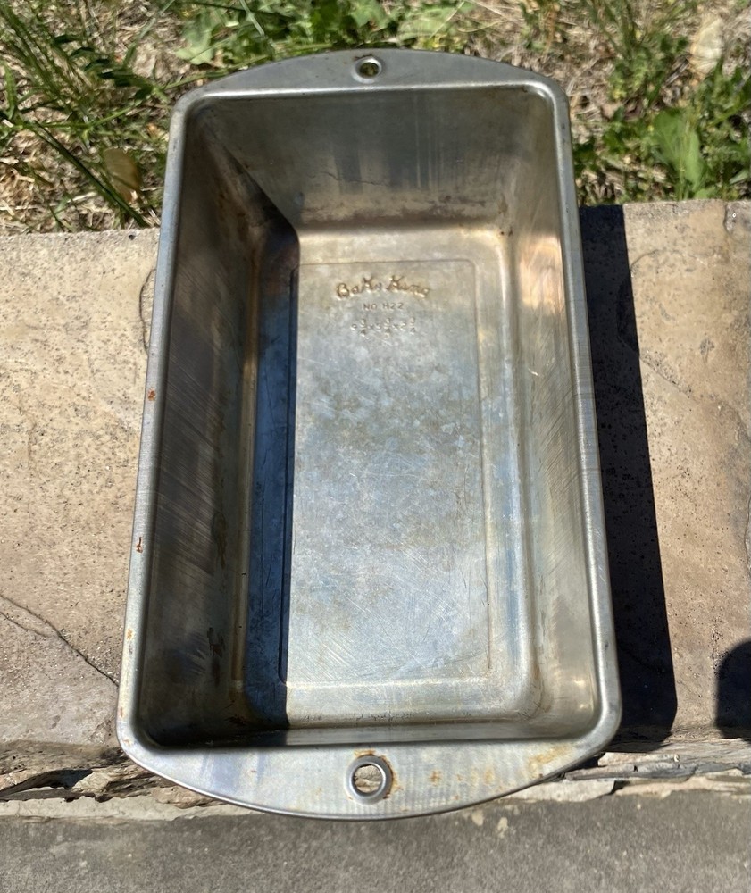 VINTAGE BAKE KING LOAF PAN USA.