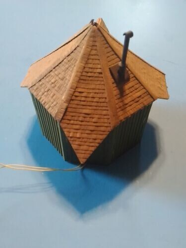 ho scale octagon house