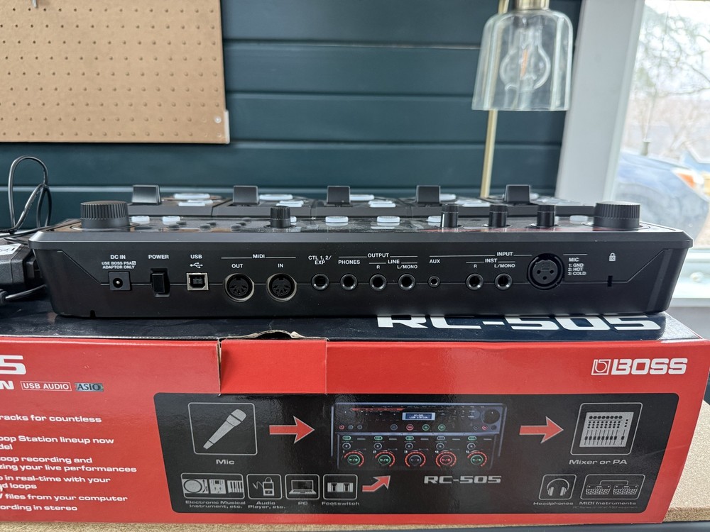 Boss RC-505 Loop Station with box slightly used