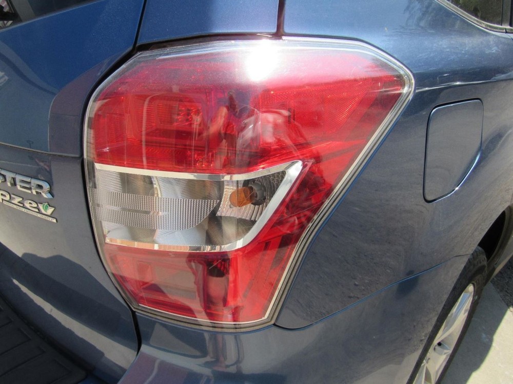 FORESTER 2016 Glove Box 1046593