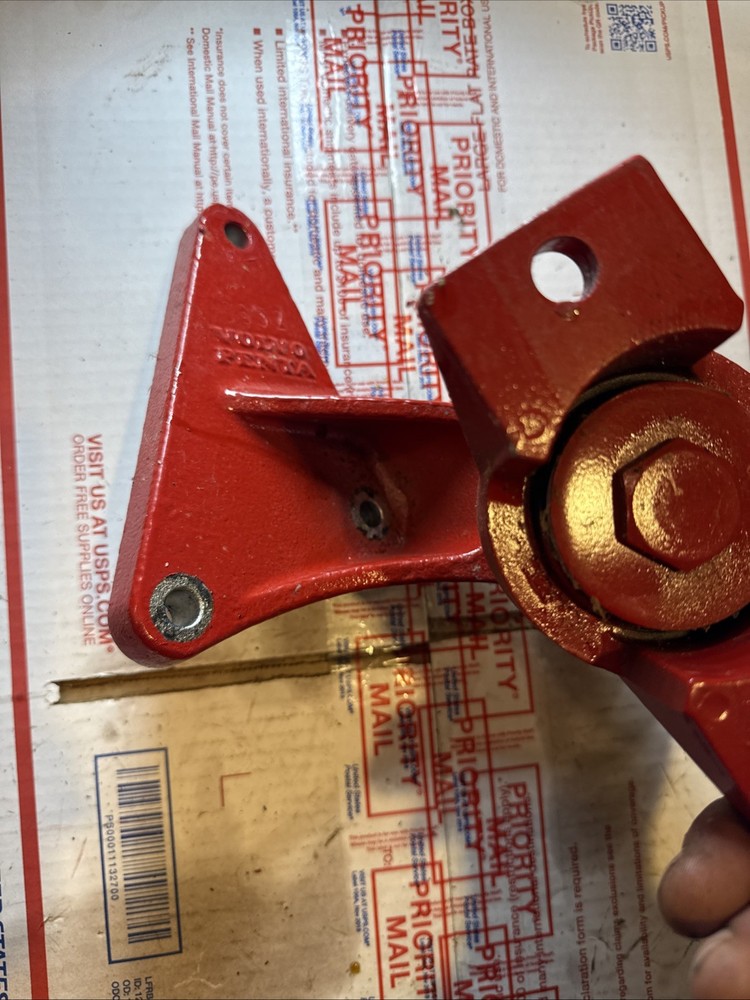 2019 Volvo Penta 6.2 engine mount 22012960