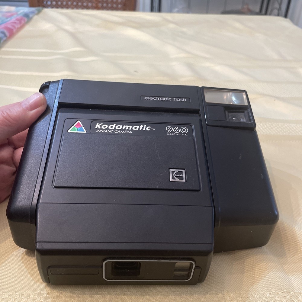 Kodamatic  Instant Camera 960 Electronic Flash