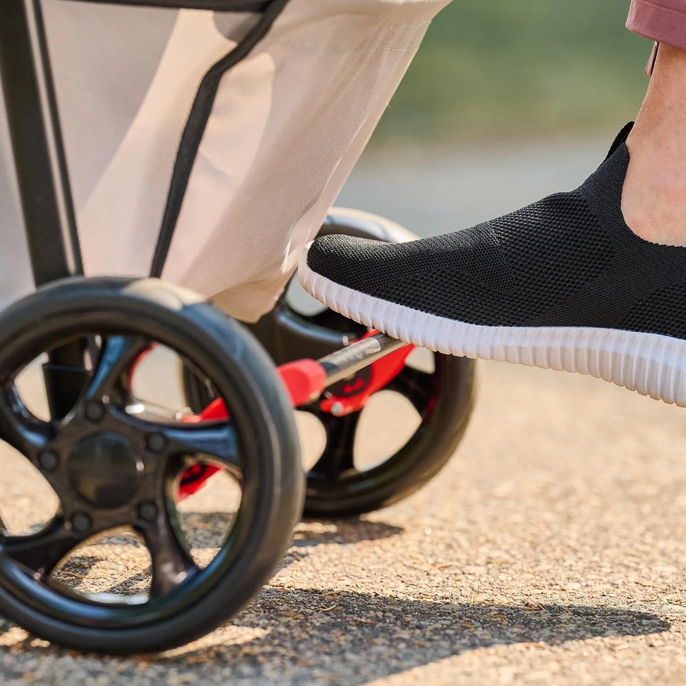 Stroller, Includes 360 Degree Front Wheel Swivel, Rear Wheel Breaks, Reflective
