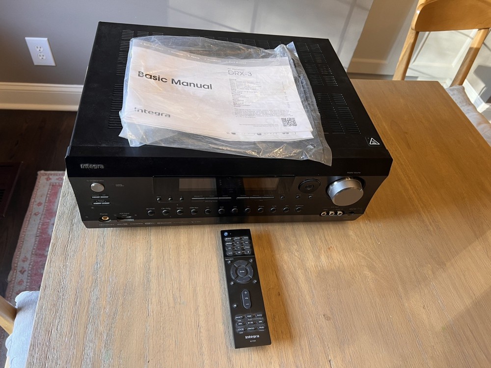 Integra DRX-3 AV Receiver-Excellent condition-Works great
