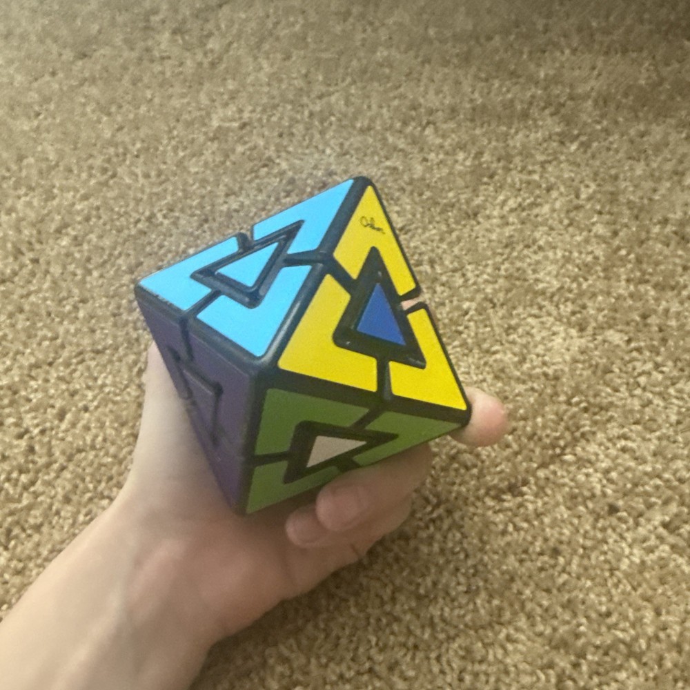 Rubik’s Cube Triangle