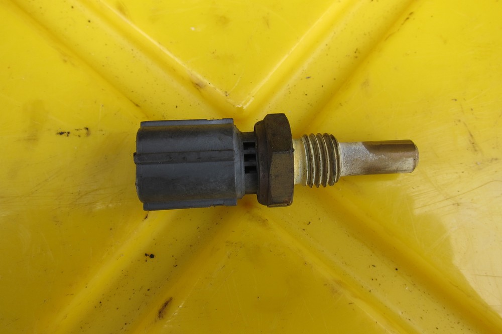 2003 SUZUKI GSXR 1000 COOLANT TEMPERATURE SENSOR THERMOSENSOR