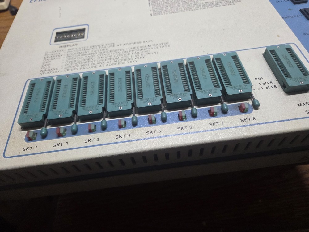 GANGPRO -8 Eprom Duplicstor Tester