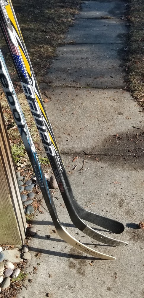 3 HOCKEY STICKS REBOK BAUER RDK