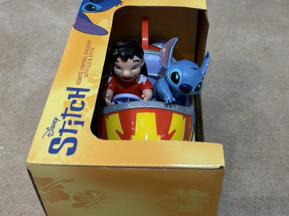 NEW, REMOTE CONTROL SPACESHIP WITH LILO & STITCH