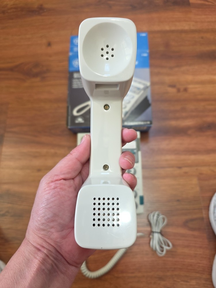 Vintage GE Easy Dial Memory Phone Model 2-9267 Large Numbers-Open Box