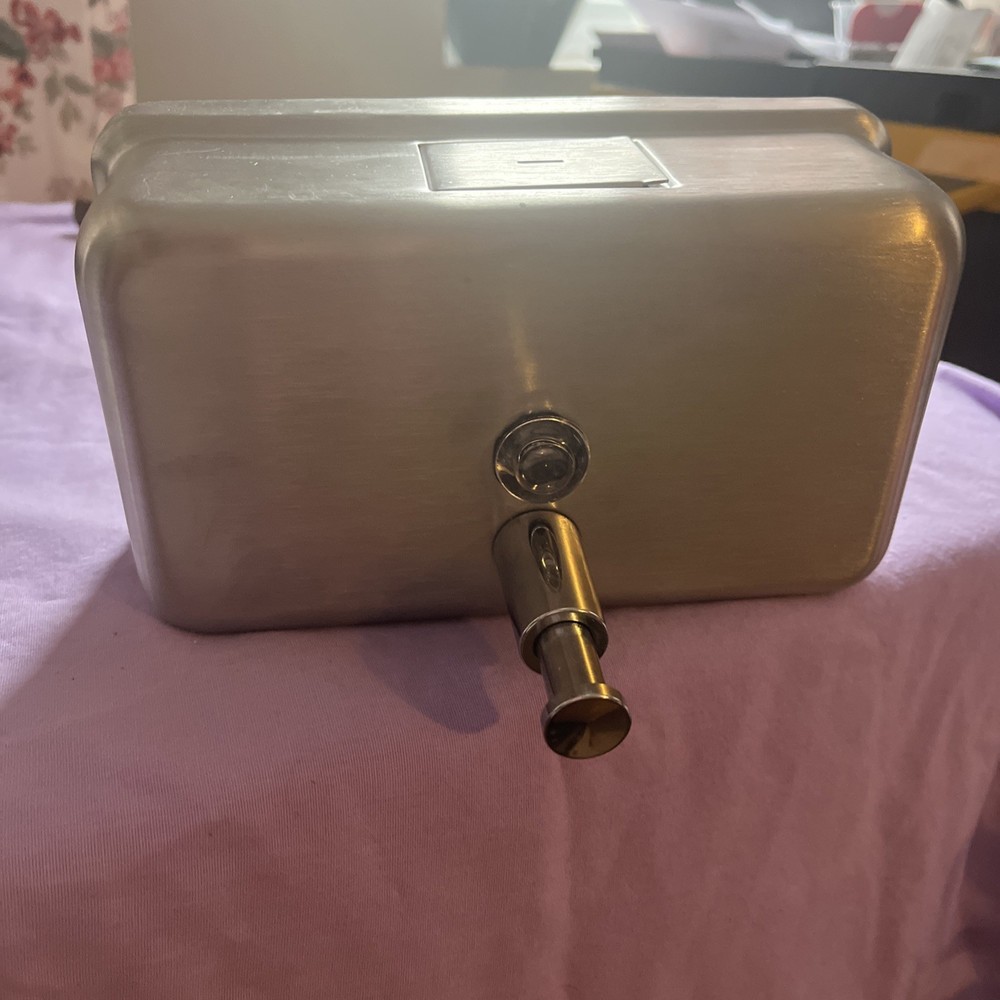 Surface-Mounted Tank-Type Soap Dispenser