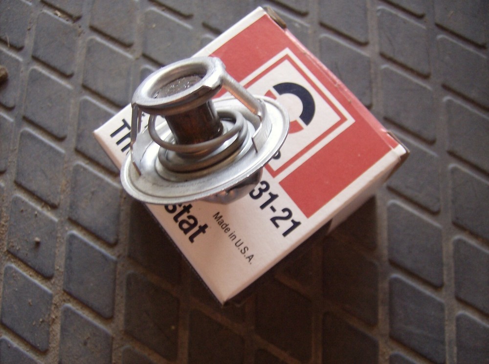 GENUINE GM 3043066 THERMOSTAT