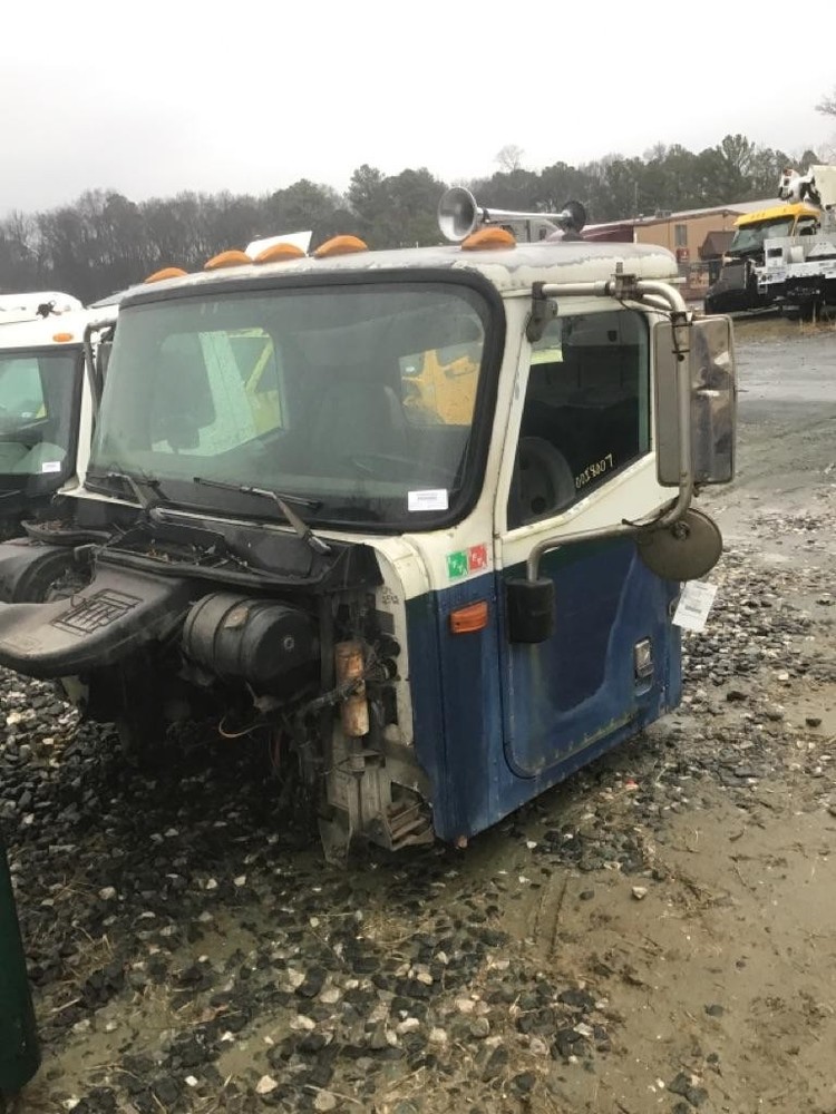 Replaces 2000 INTERNATIONAL 9100I CAB ,  MD