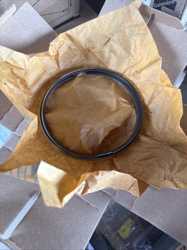 Cummins OEM 4376243 KIT ENGINE PISTON