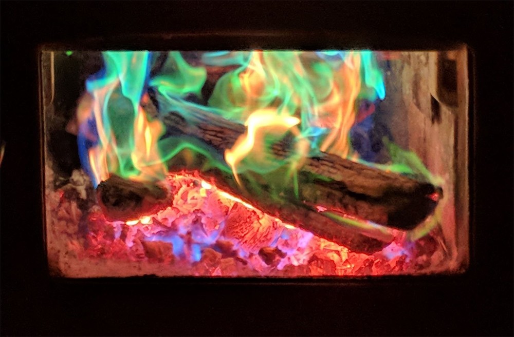 Mystical Fire Merlin’s Color Changing Packets Pits Campfire Green