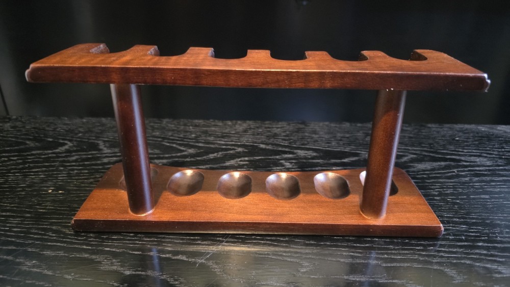 Never Used 6ct Wooden Pipe Rack