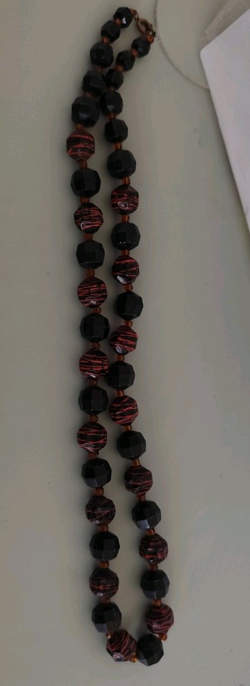 Retro/Vintage Necklase