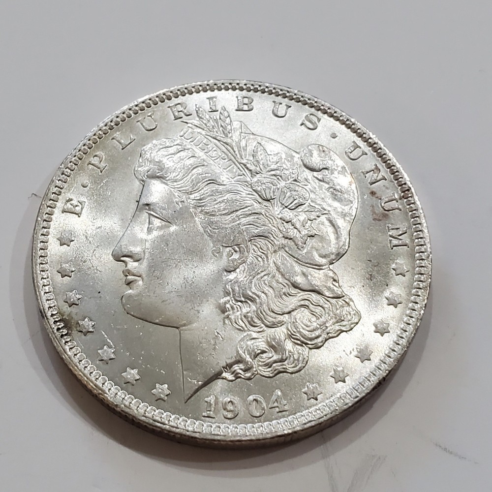 1904-O MORGAN DOLLAR UNC NICE STRIKE  #91