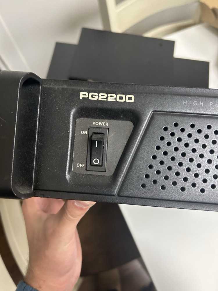 Samson Stereo Power Amplifier PG2200