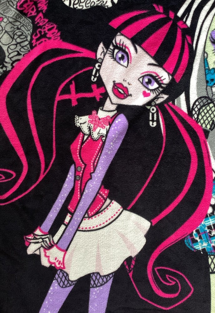 Monster High Fleece Plush Blanket 2013