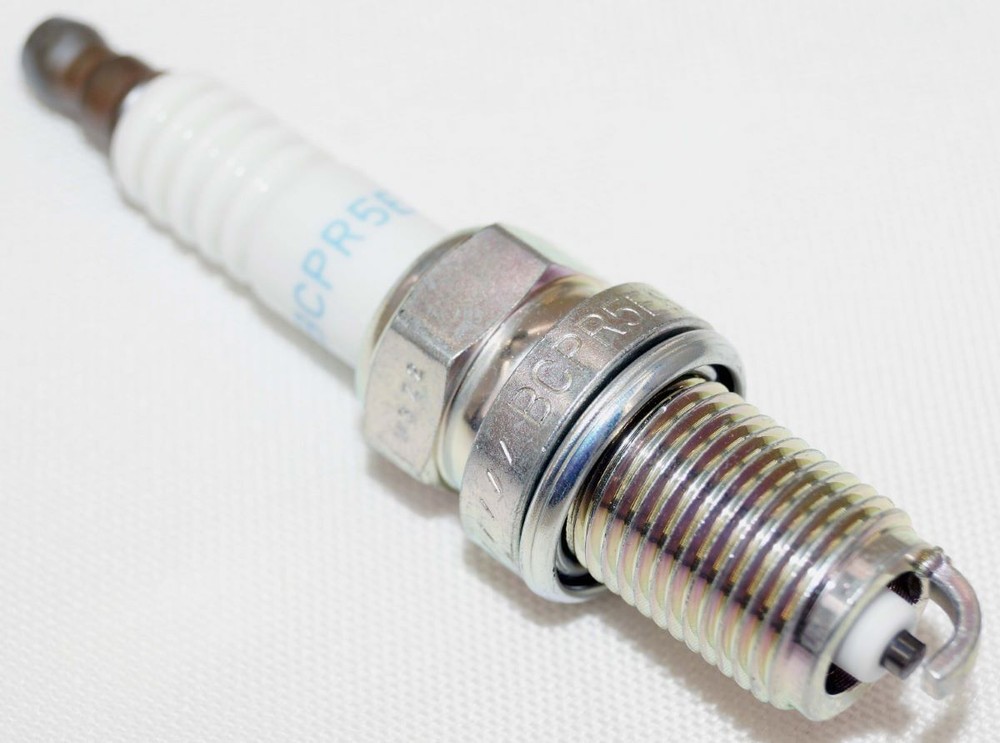 4 Pack Genuine Authentic NGK 6130 Nickel Spark Plugs BCPR5ES