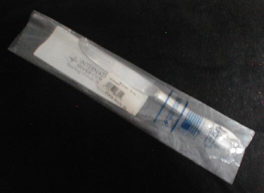 International SILVER IRIS solid handled dinner knife(s) - 9"