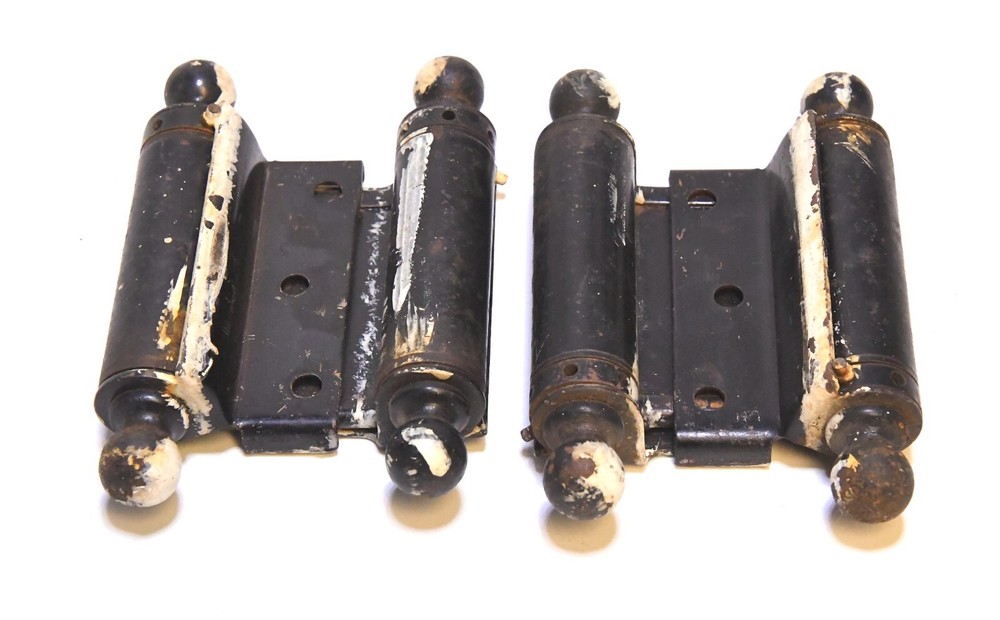 2 MATCHING VINTAGE SPRING HINGE SET CANNONBALL TIP