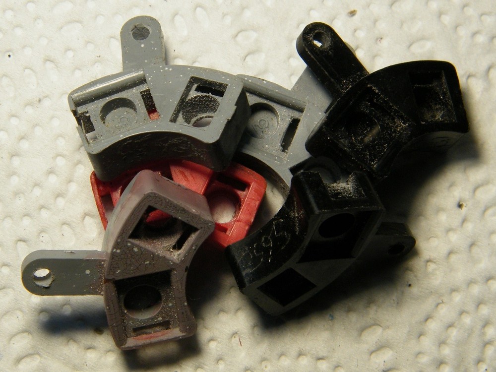 Yamaha XS and TX 650 headlight beam switch contact shuttle.