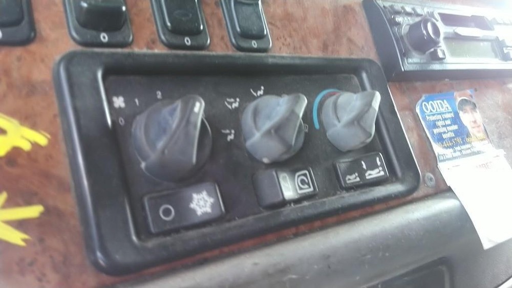 Replaces 2004 PETERBILT 387 TEMPERATURE CONTROL ,  OH