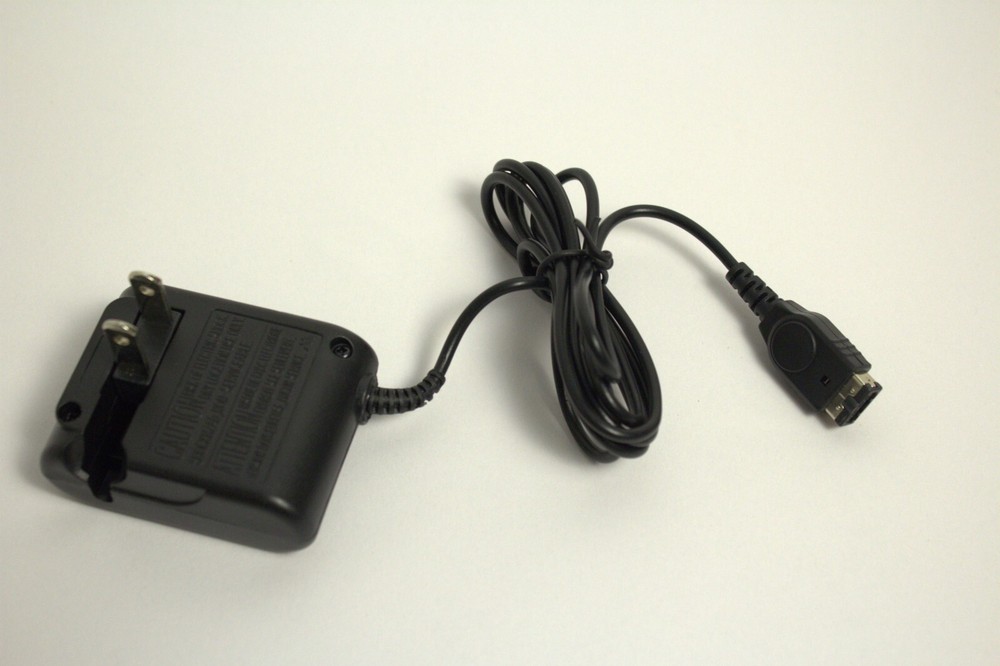 Nintendo Gameboy Advance SP Charger