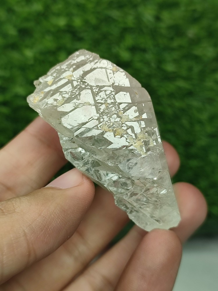 Etched Qaurtz Unique Crystal & Aesthetic Termination &Nice Growth