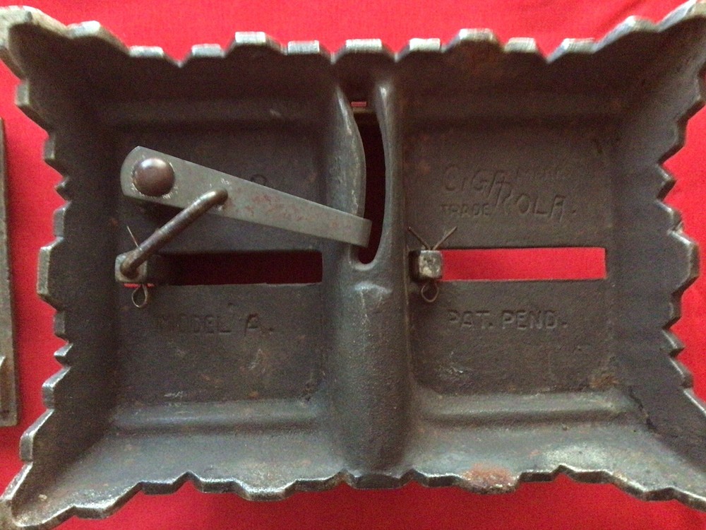 Cigarola model A Unusual lid design