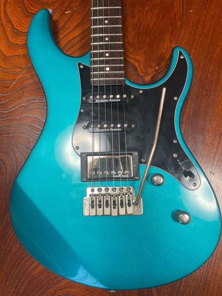 Yamaha PACIFICA 612VIIX